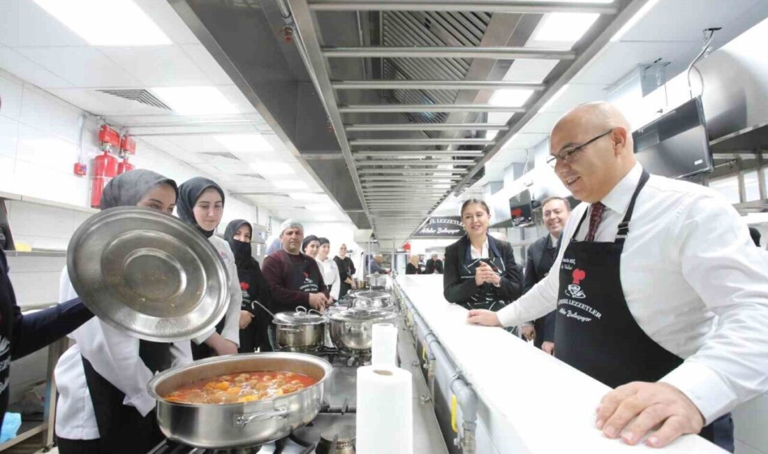 Ağrı mutfağının yöresel yemekleri lezzet yarışında sergilendi