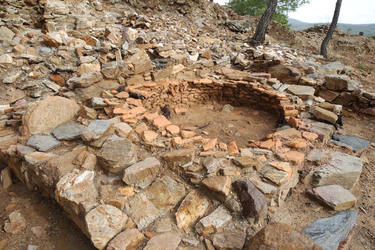 Asarcık Tepe kazılarında Selçuklu dönemine ait yapılar bulundu