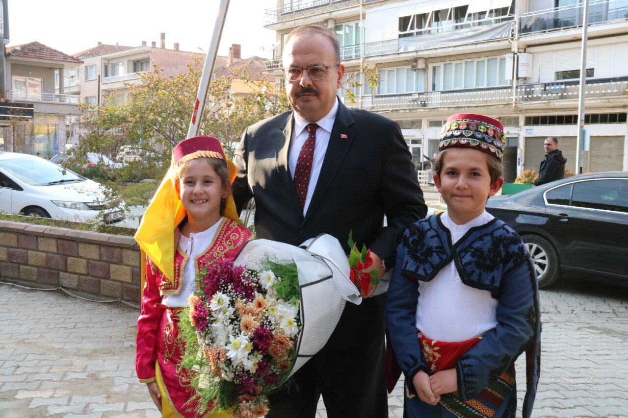 Aydın Valisi Canbolat, Yenipazar’da vatandaşlarla bir araya geldi