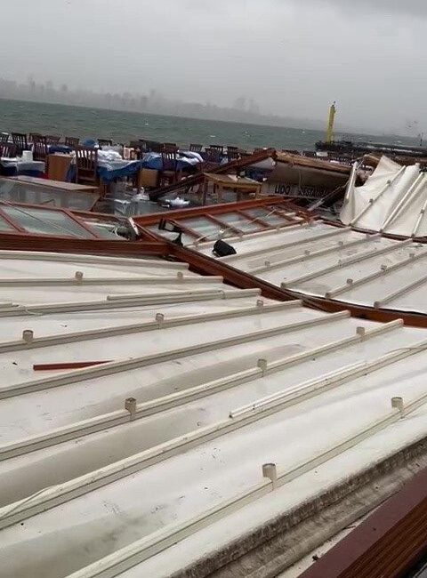 Büyükada Gülistan Caddesi üzerinde