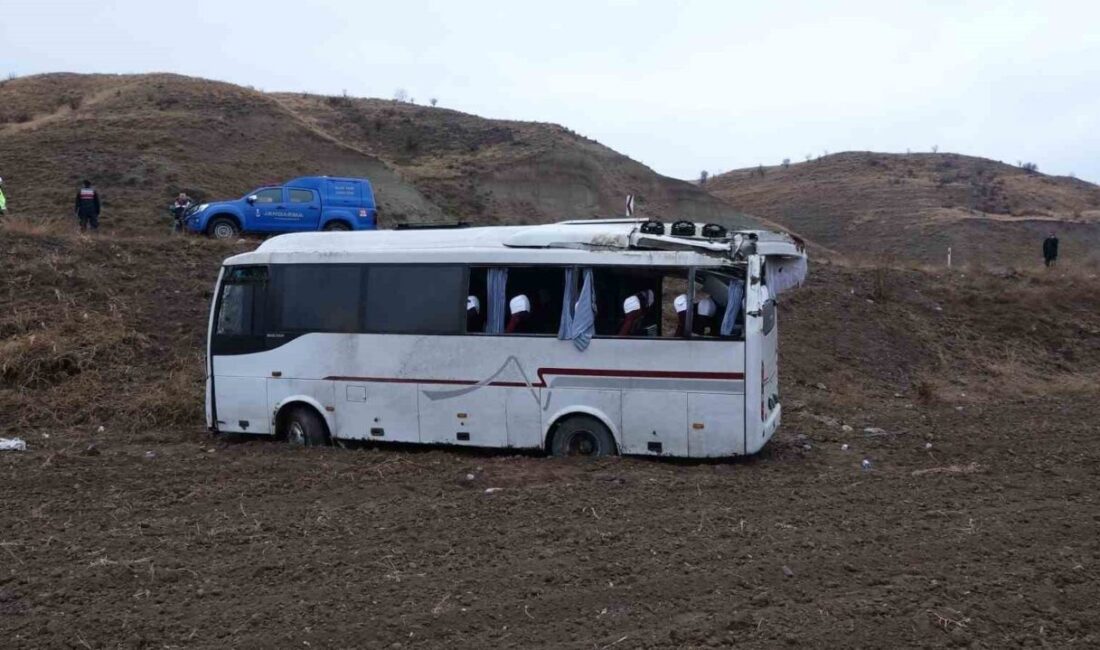 Çankırı’da cenazeye giden vatandaşları