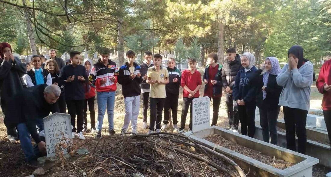 Kütahya’nın Hisarcık ilçesinde “Öğretmenler