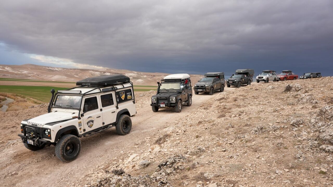 İstanbul Off-Road Kulübü üyeleri Dumlupınar Şehitliği’ni ziyaret etti