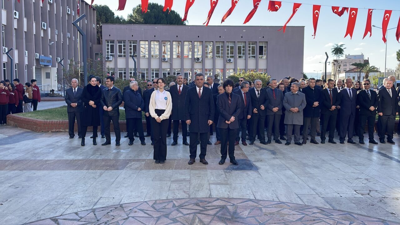 İzmir ve Aydın’da 24 Kasım Öğretmenler Günü kutlandı