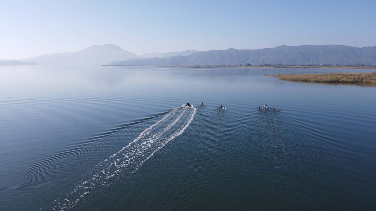 Kano Milli Takımı her gün 40 kilometre kürek çekerek şampiyonalara hazırlanıyor