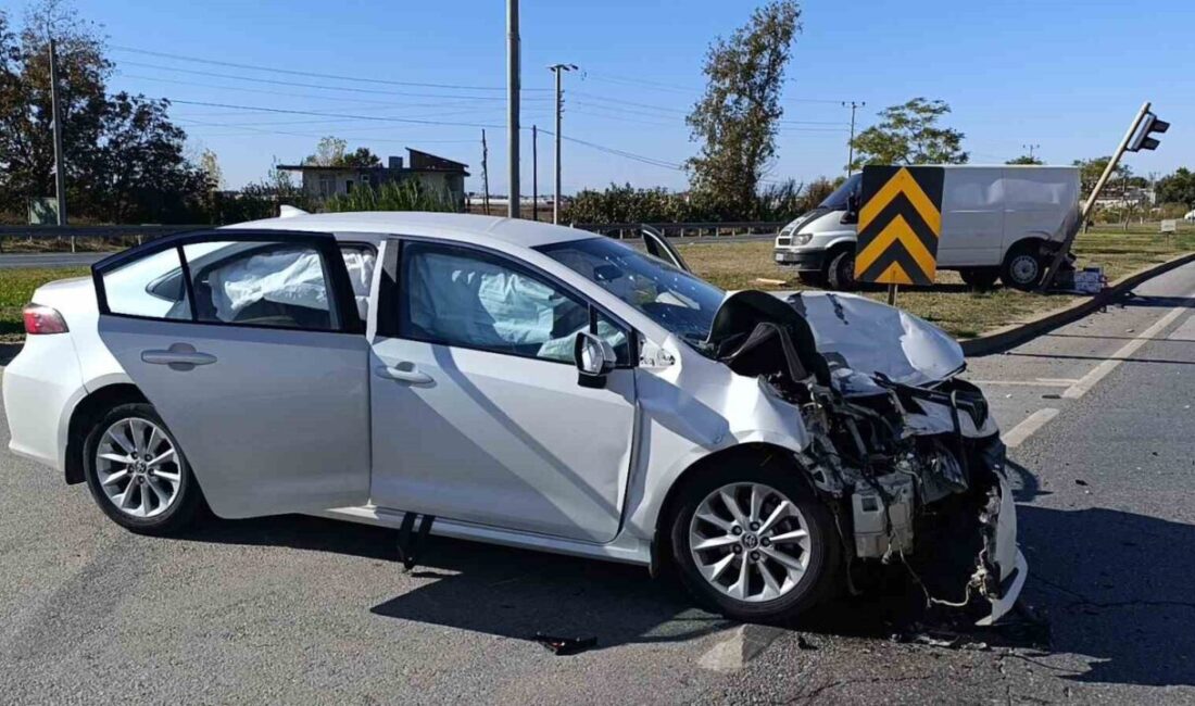 Antalya’nın Manavgat ilçesinde otomobilin