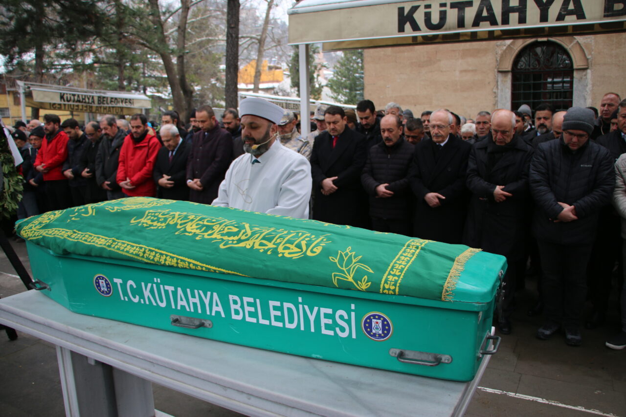 Saadet Partisi Kütahya Milletvekili Kasap’ın vefat eden babasının cenazesi defnedildi