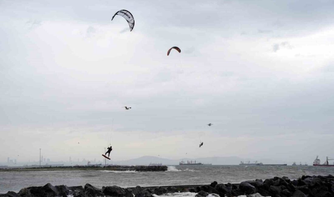 İstanbul’da etkili olan lodosu