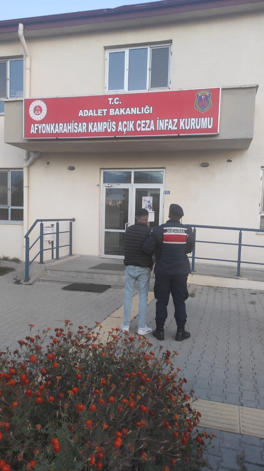 Afyonkarahisar’da aranan firari hükümlü yakalandı