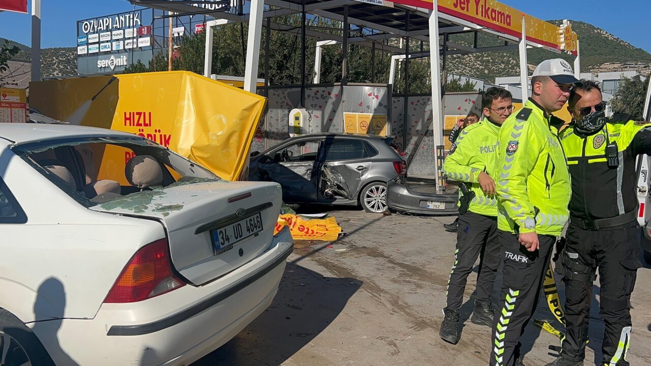 Bodrum’da otomobilin çarptığı yaya öldü, 2 kişi yaralandı