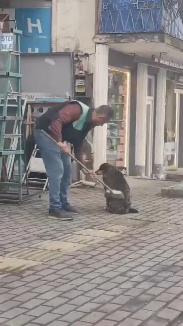 Bursa’da bir vatandaş elindeki