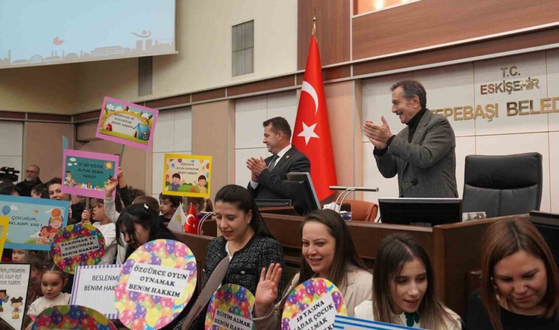 Çocuklar Meclis toplantısına renk kattı