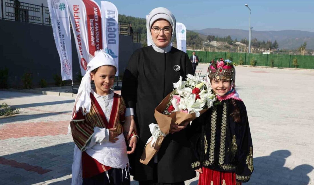 Emine Erdoğan, Hatay Engelli Sosyal Girişimcilik Merkezi’nin açılışını yaptı