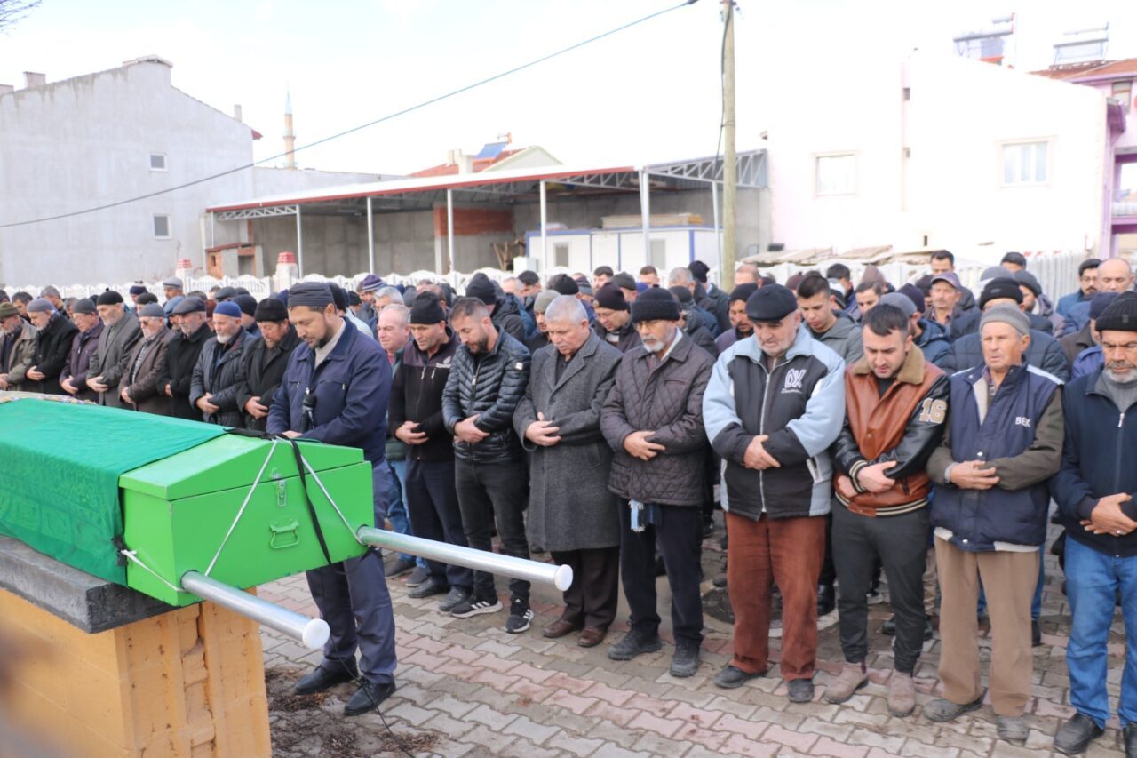 GÜNCELLEME – Afyonkarahisar’da kamyonetin çarptığı yaya öldü