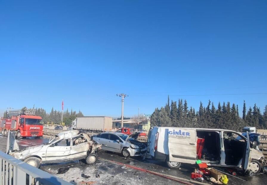 Muğla’da zincirleme trafik kazasında 7 kişi yaralandı