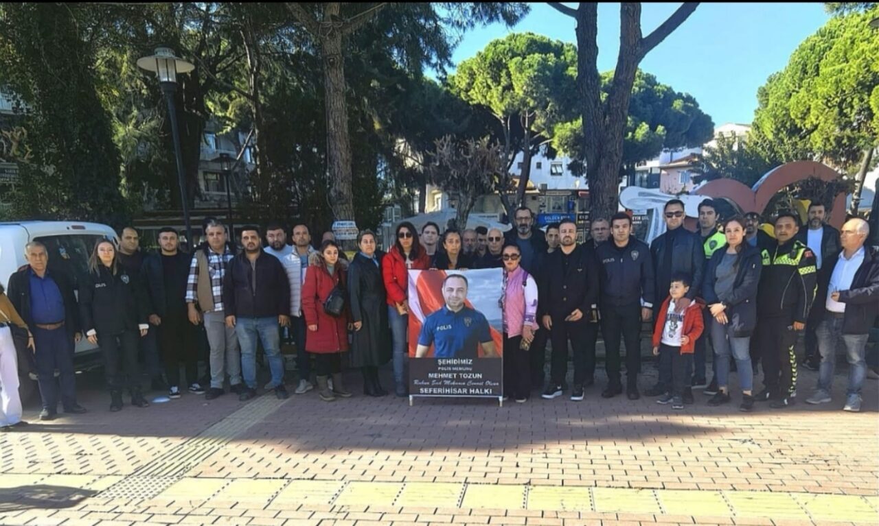 Seferihisar’da şehit polis memuru Mehmet Tozun için hayır yapıldı