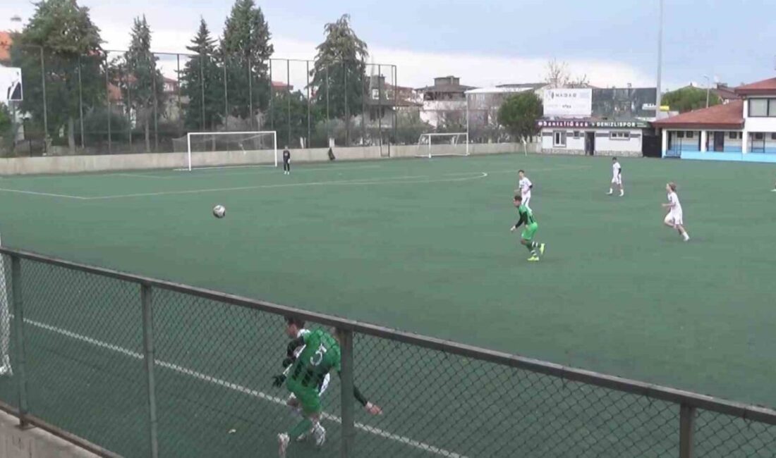 Denizli’de Liselerarası Futbol İl