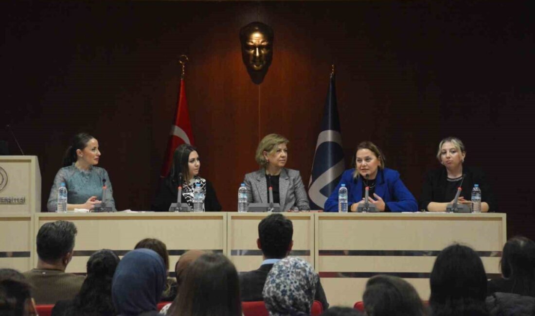 Eskişehir Anadolu Üniversitesi’nde ’Eczane