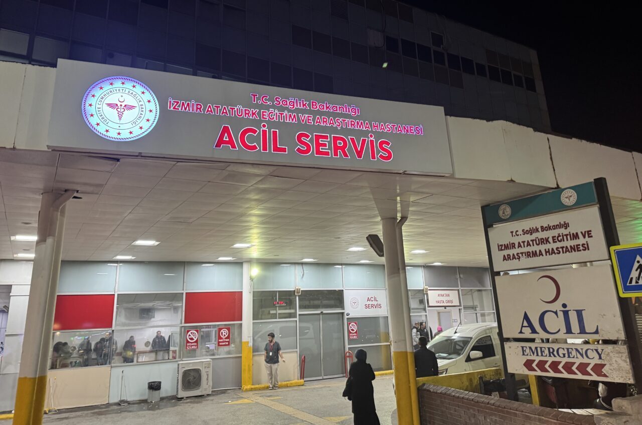 İzmir’de çıkan bıçaklı kavgada 1 kişi ağır yaralandı