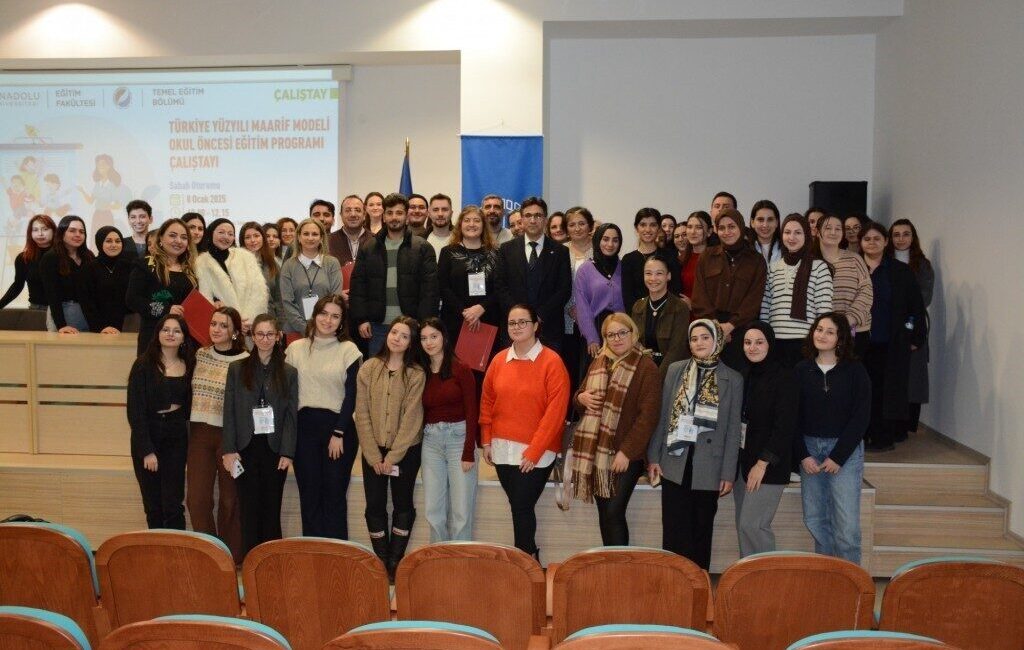 Anadolu Üniversitesi Eğitim Fakültesi